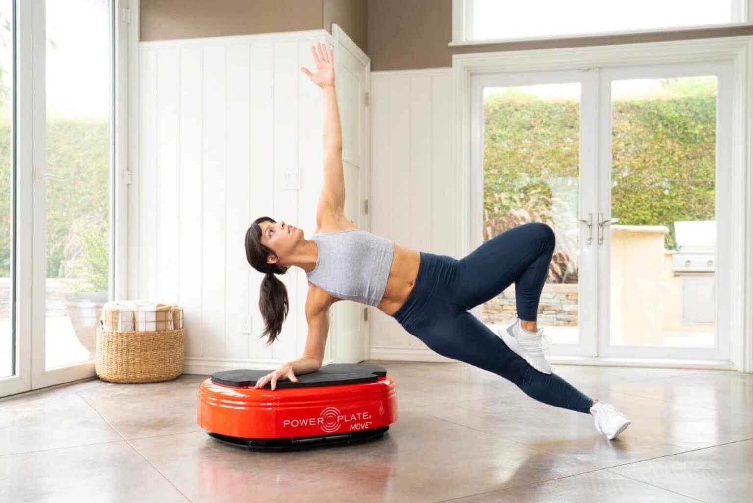 Power Plate MOVE is the perfect unit for your home workouts